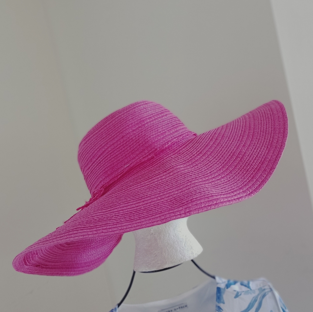 NEW Lot of 3 Long Slv Bathing Suit, Beach Bag, Wide Brim Floppy Beach Hat Pink - Picture 11 of 17